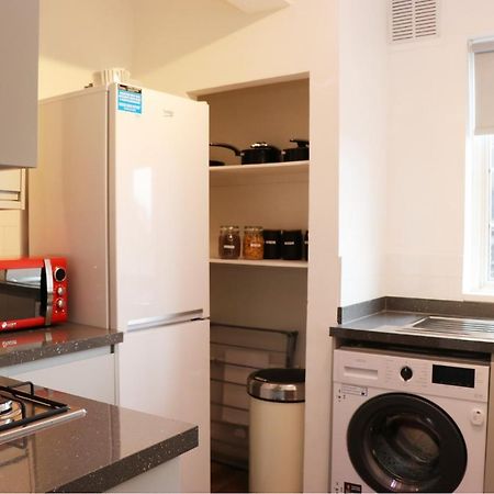 Modern Newgate Apartments - Kingsbury Underground, All Local Amenities On Your Doorstep 哈罗区 外观 照片